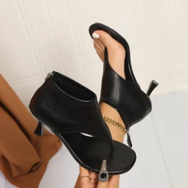 Sandales romaines noires à talon