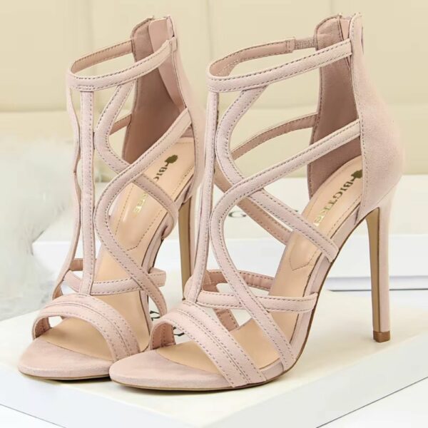 Sandales romaines à talons hauts roses pâles