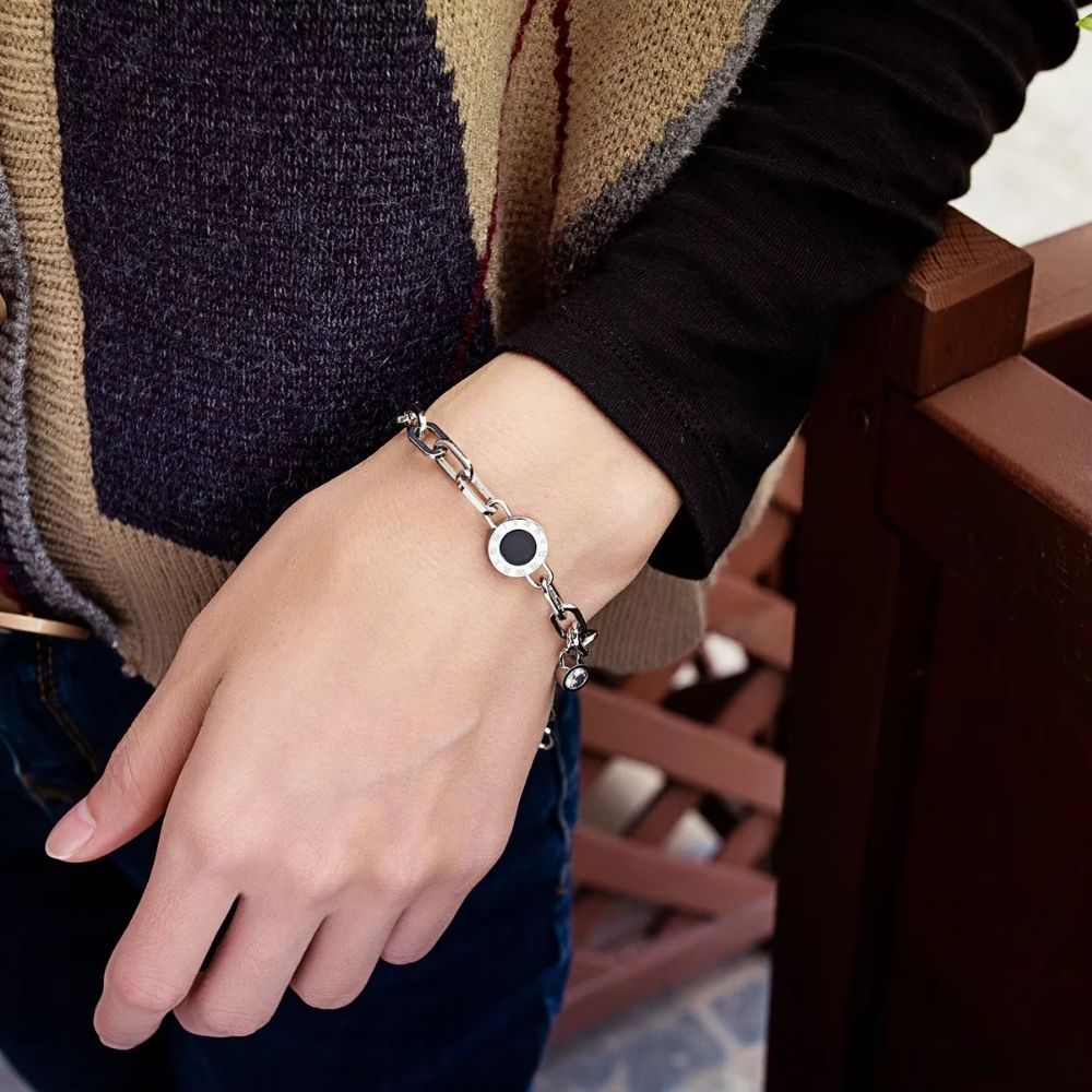 Bracelet romain médaillon argenté – Image 2