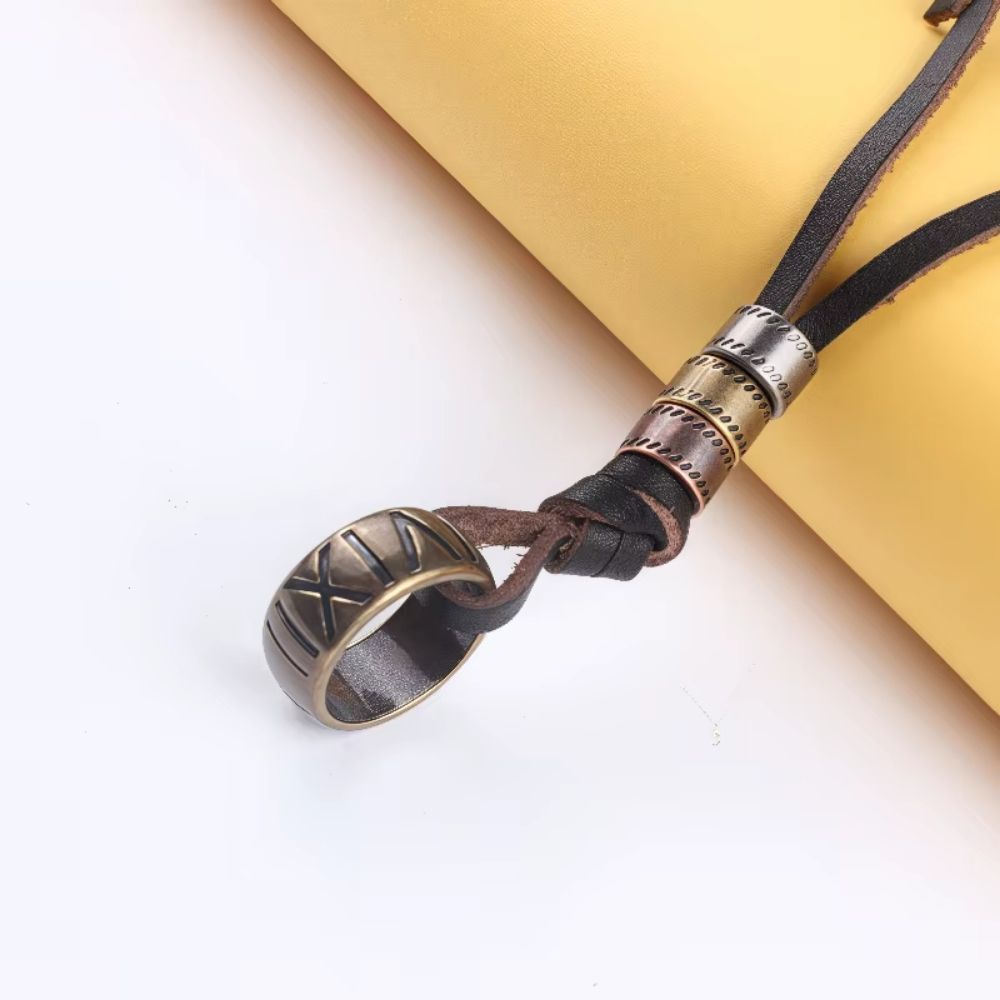 Collier pendentif bague chiffres romains - bronze