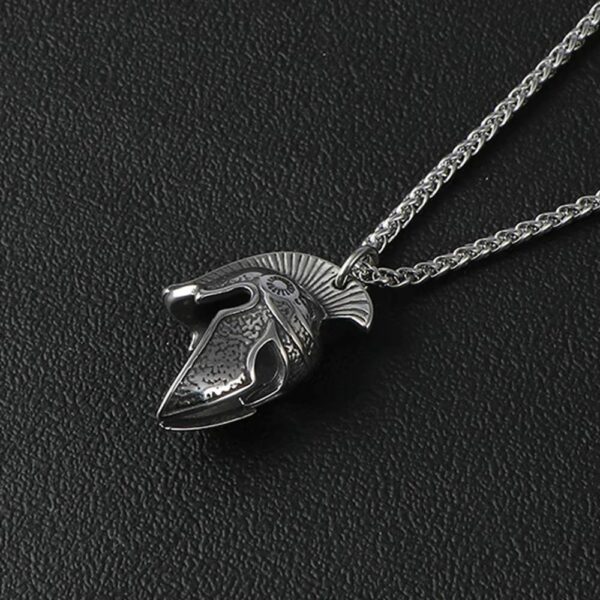 Collier casque romain centurion