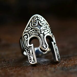 Bague antique casque de guerrier
