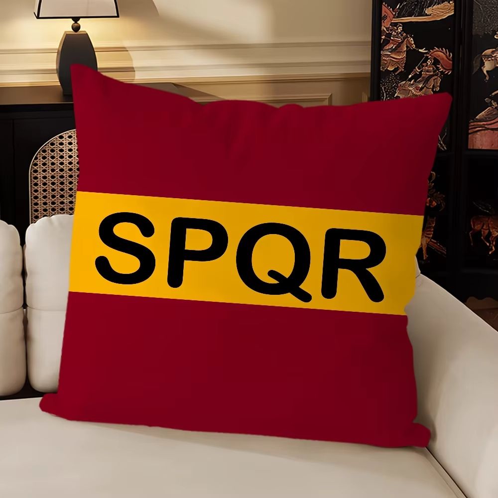 Taie d’oreiller rouge bande jaune SPQR – Image 2