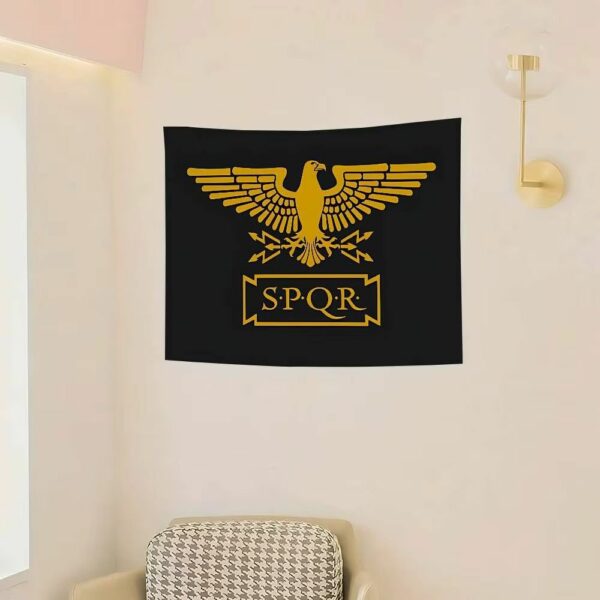 Tapisserie aigle doré sur fond noir