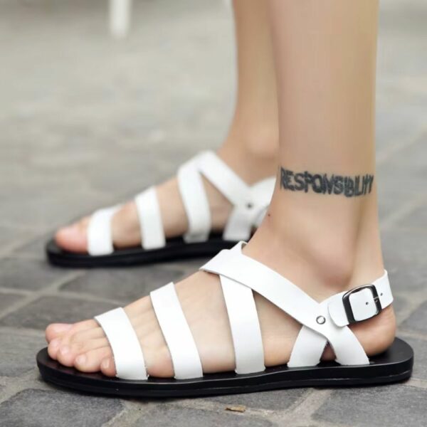 Sandales blanches antiques pour homme ou femme